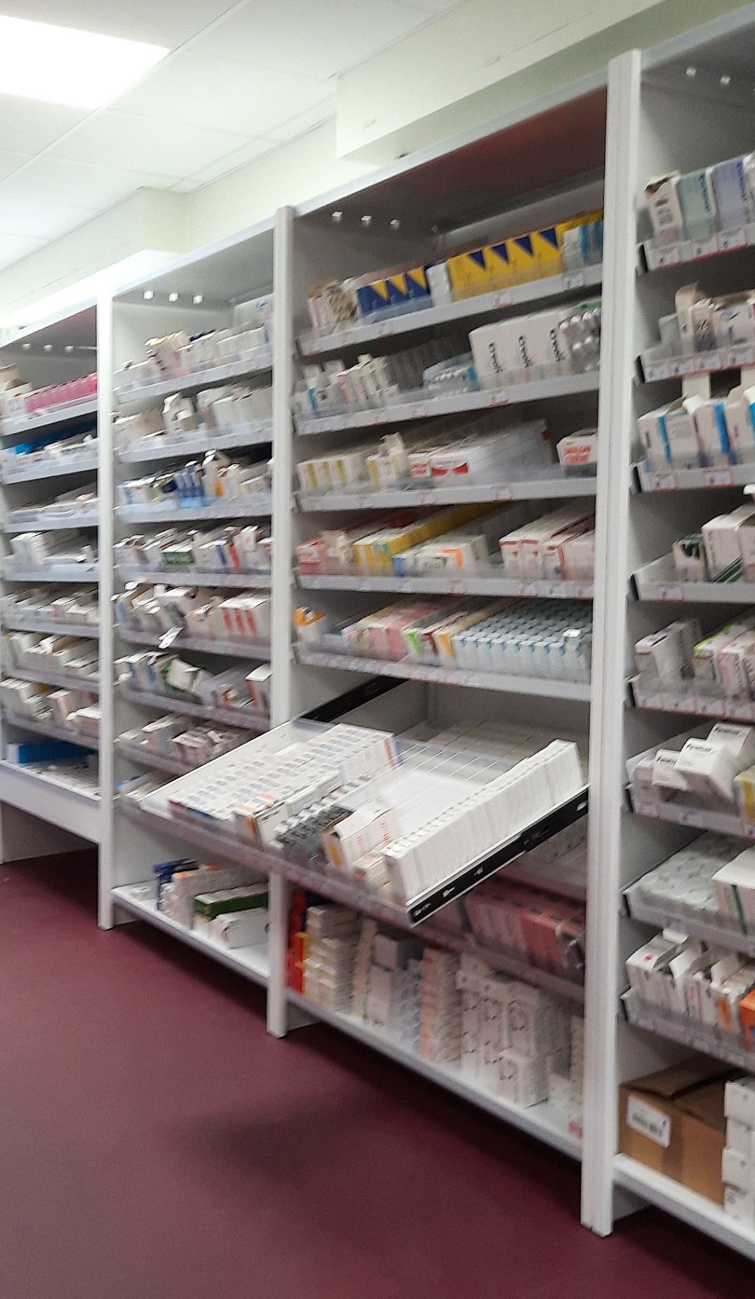 Tiroir incliné ouvert